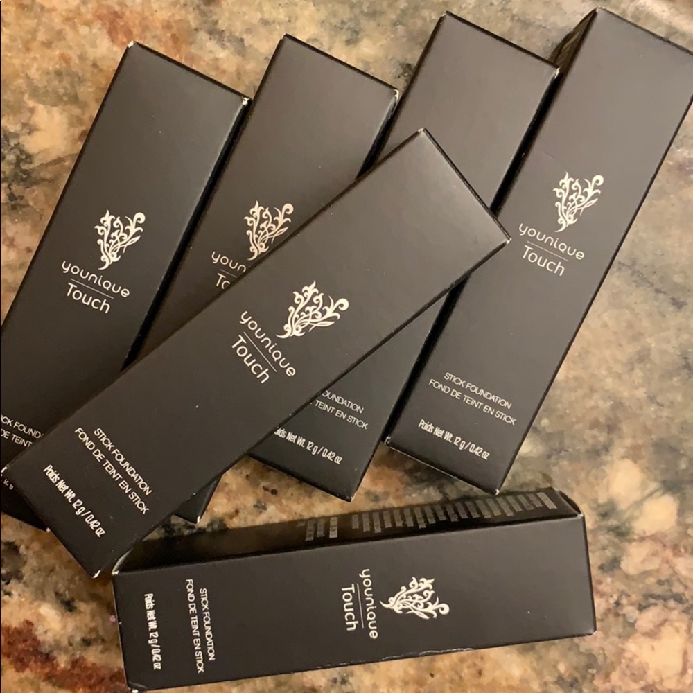 Younique Foundation Stick